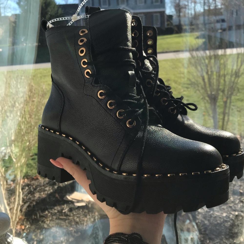 BRAND NEW WITH TAGS VINCE CAMUTO BLACK PLATFORM BOOTS